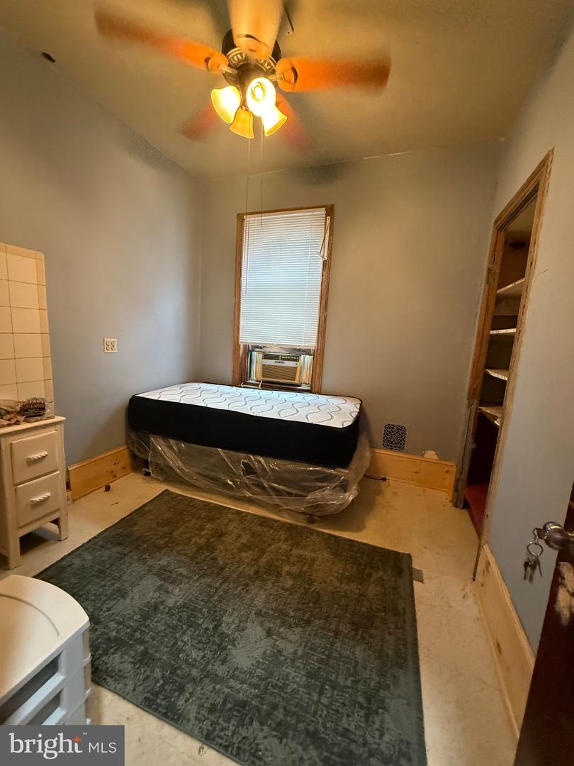1236 Redfield St #2nd Floor Property Photo 1
