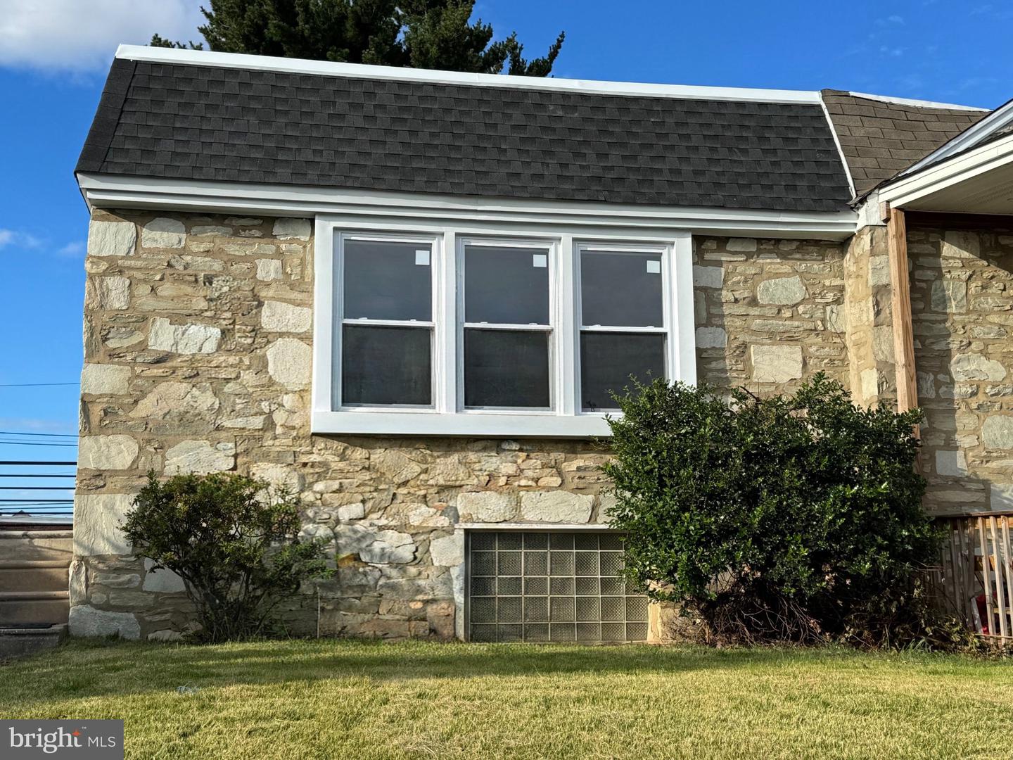 8928 Revere St Property Photo 1
