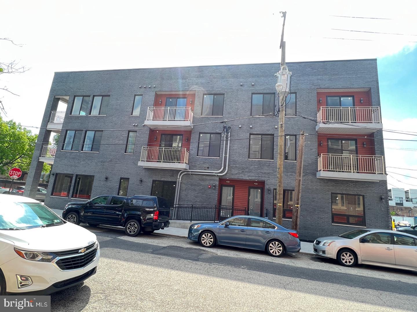 700-8 N MARSHALL ST #C2 Property Photo 1