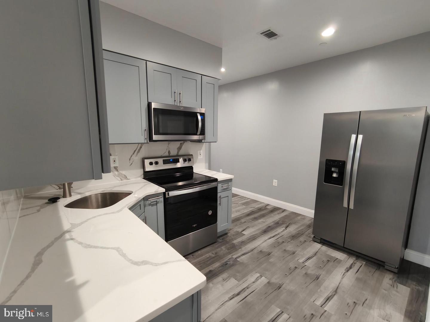 700-8 N Marshall St #c2 Property Photo 6