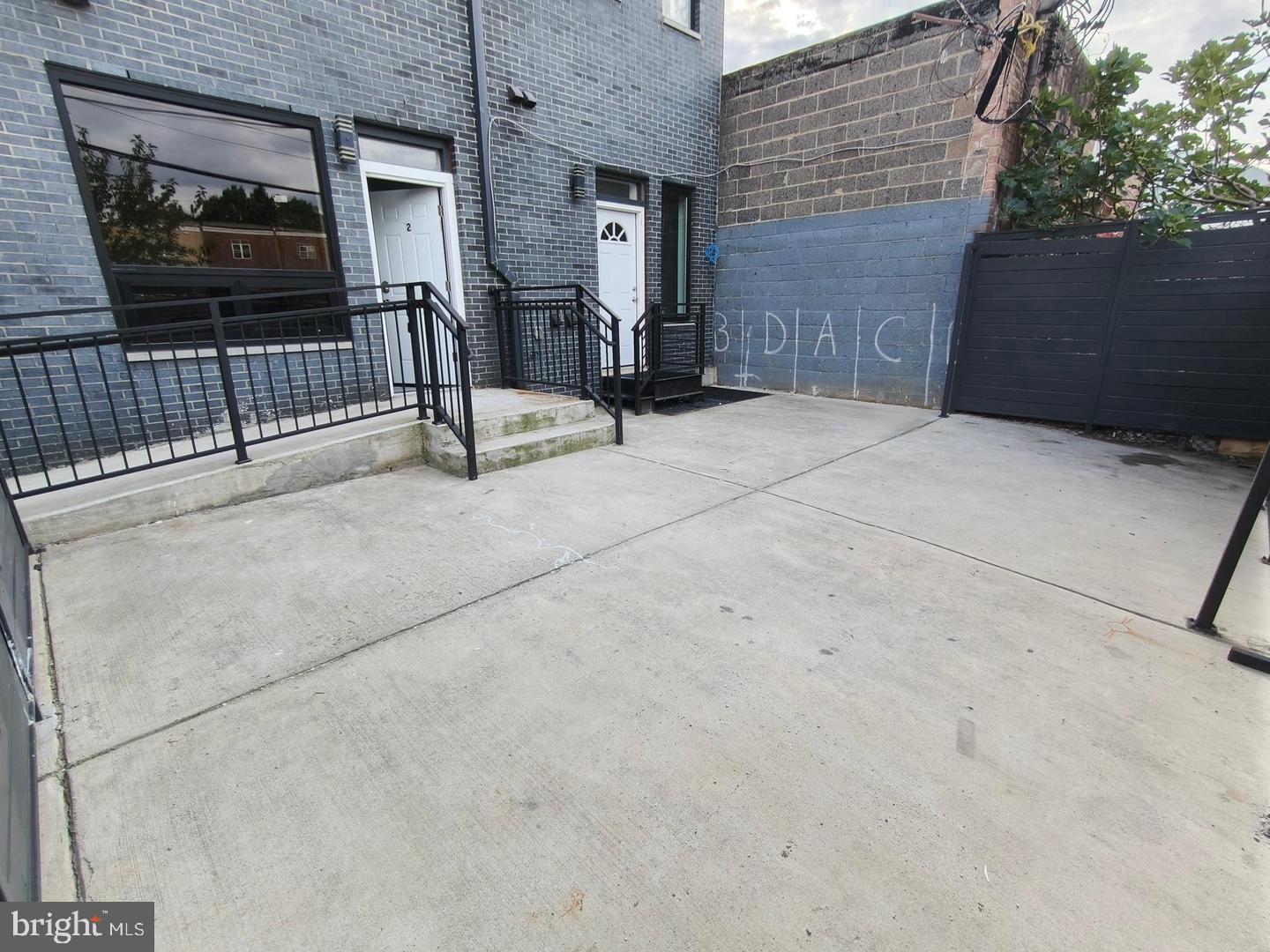 700-8 N Marshall St #c2 Property Photo 32