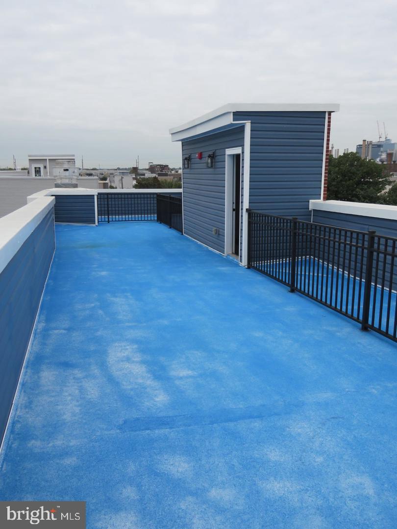 1252 S 21st St #apt. 2 3rd Floor Property Photo 11