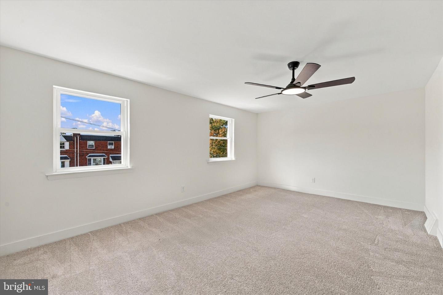 12728 Cabell Rd Property Photo 14
