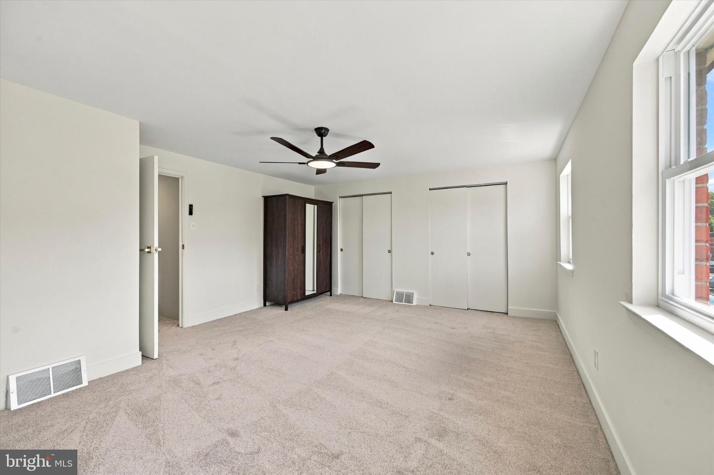 12728 Cabell Rd Property Photo 18