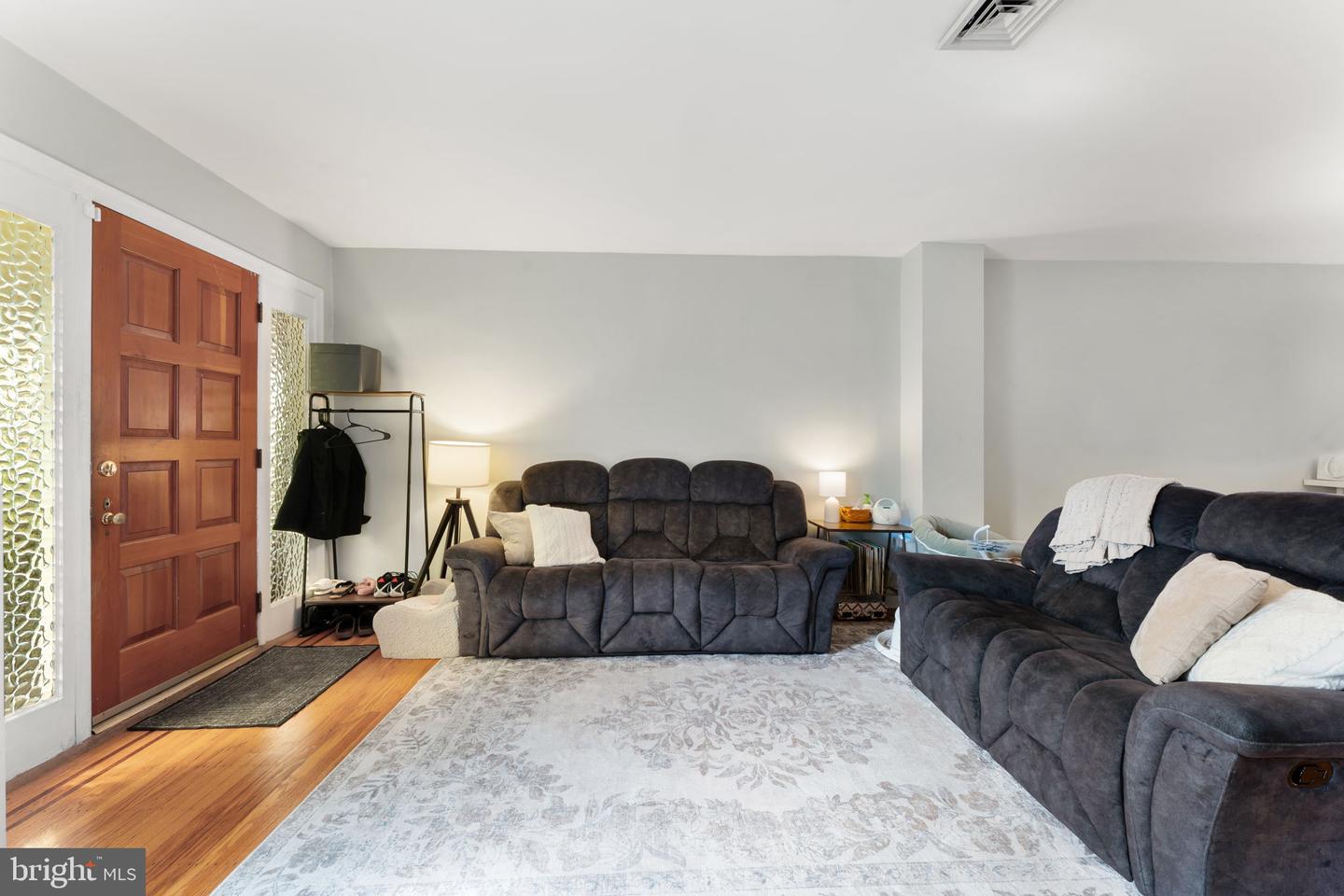 3357 Vaux St Property Photo 10