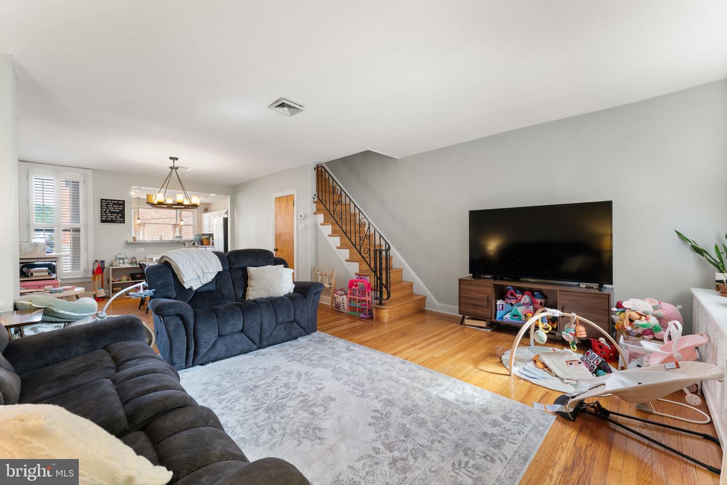 3357 Vaux St Property Photo 11
