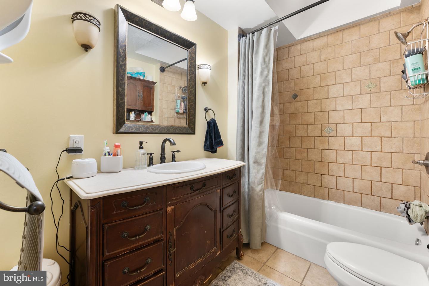 3357 Vaux St Property Photo 20
