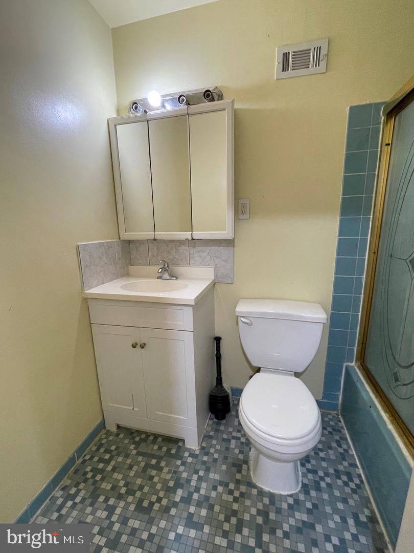 803 Lawler St Property Photo 21