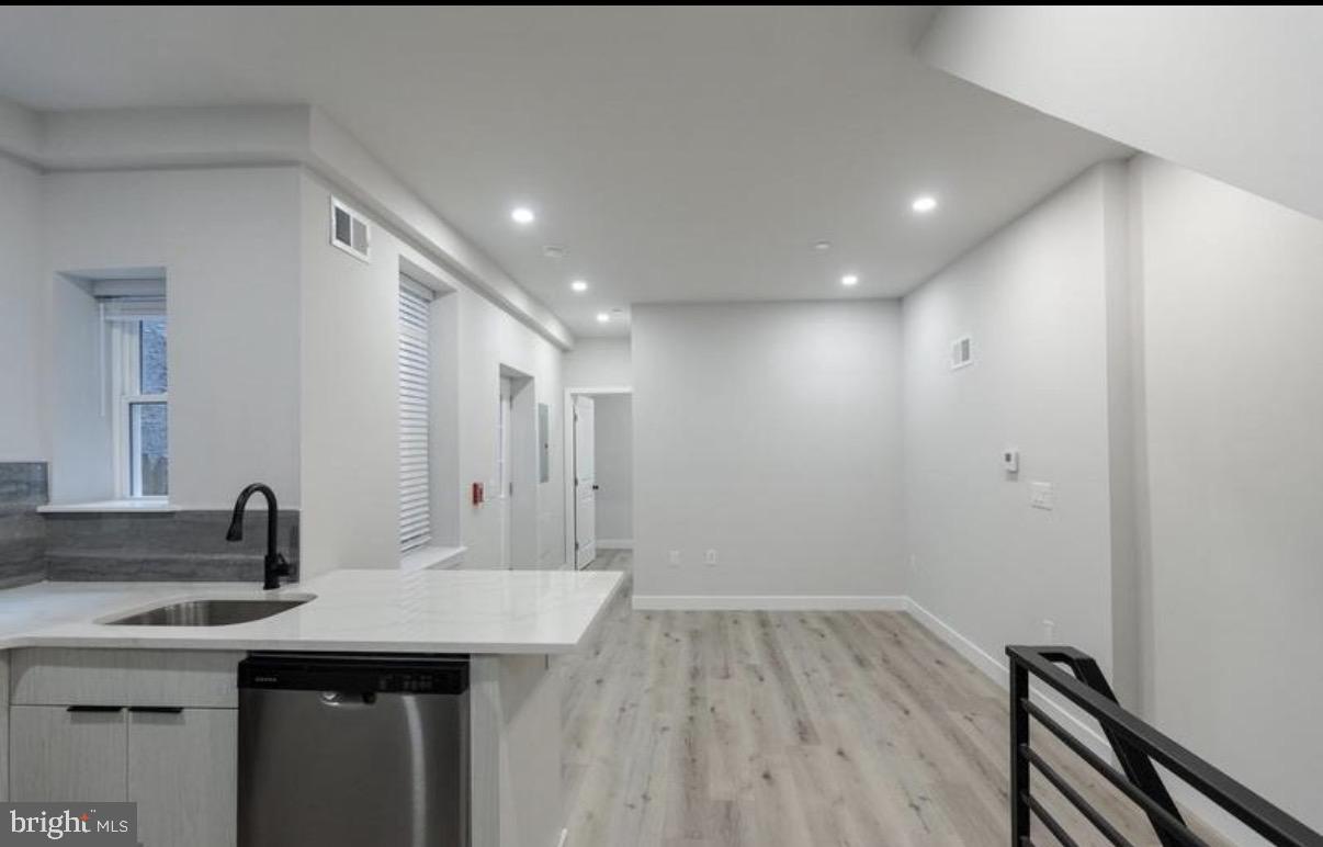 3108 Haverford Ave Property Photo 4