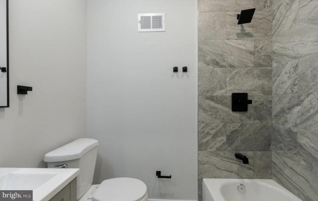 3108 Haverford Ave Property Photo 11