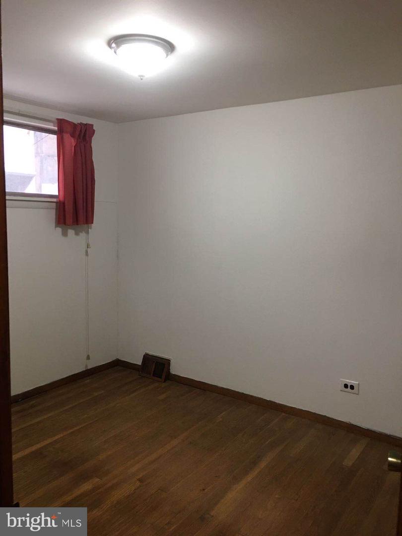 202 N Clifton St Property Photo 7