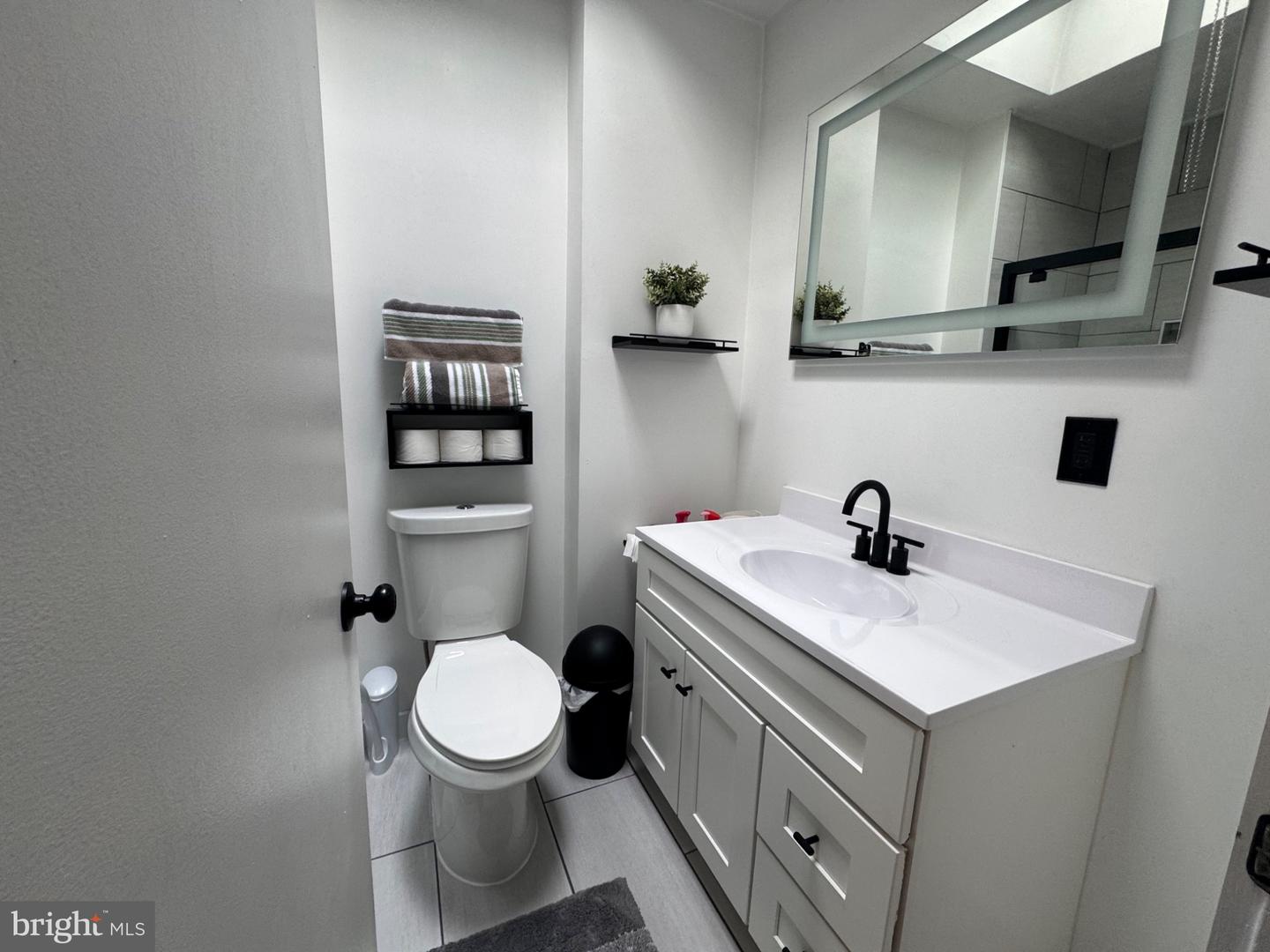 2328 Loney St Property Photo 13