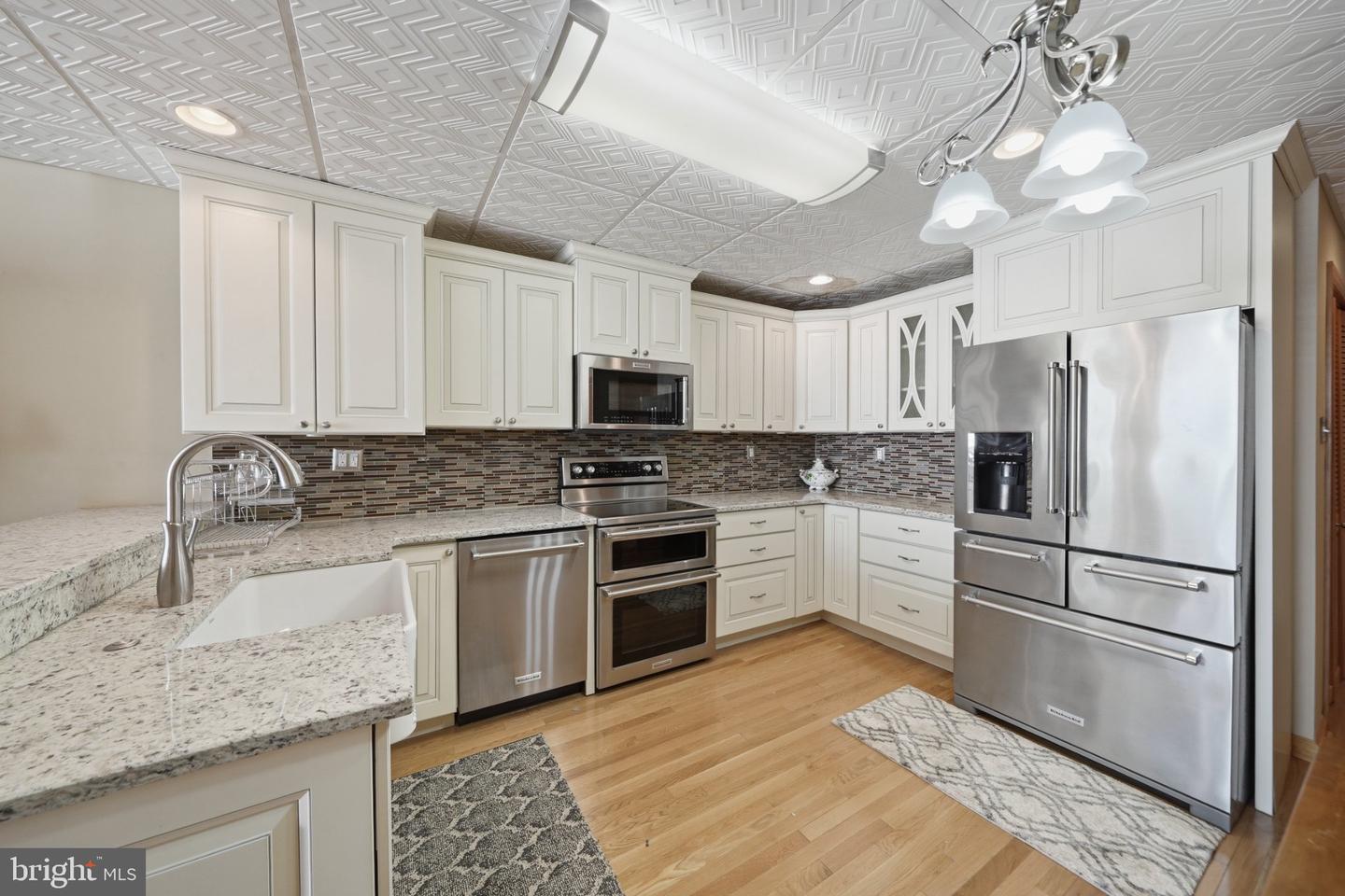 2110 S Broad St Property Photo 9