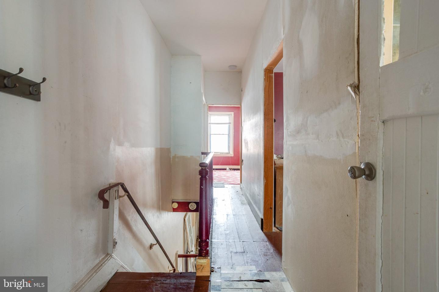 2034 Manton St Property Photo 9