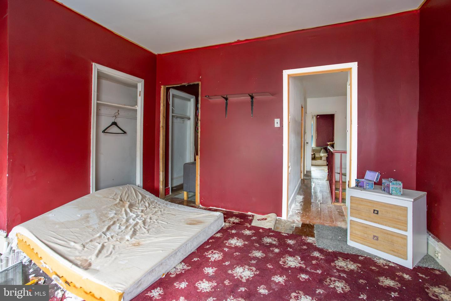 2034 Manton St Property Photo 12