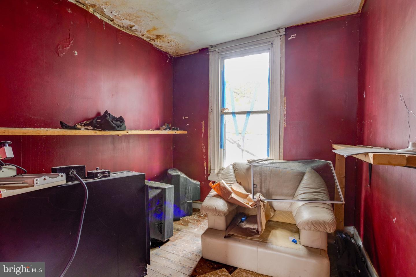 2034 Manton St Property Photo 18