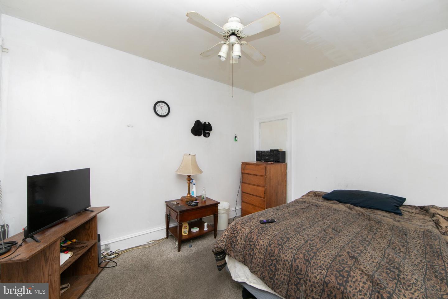 5323 Parrish St Property Photo 15
