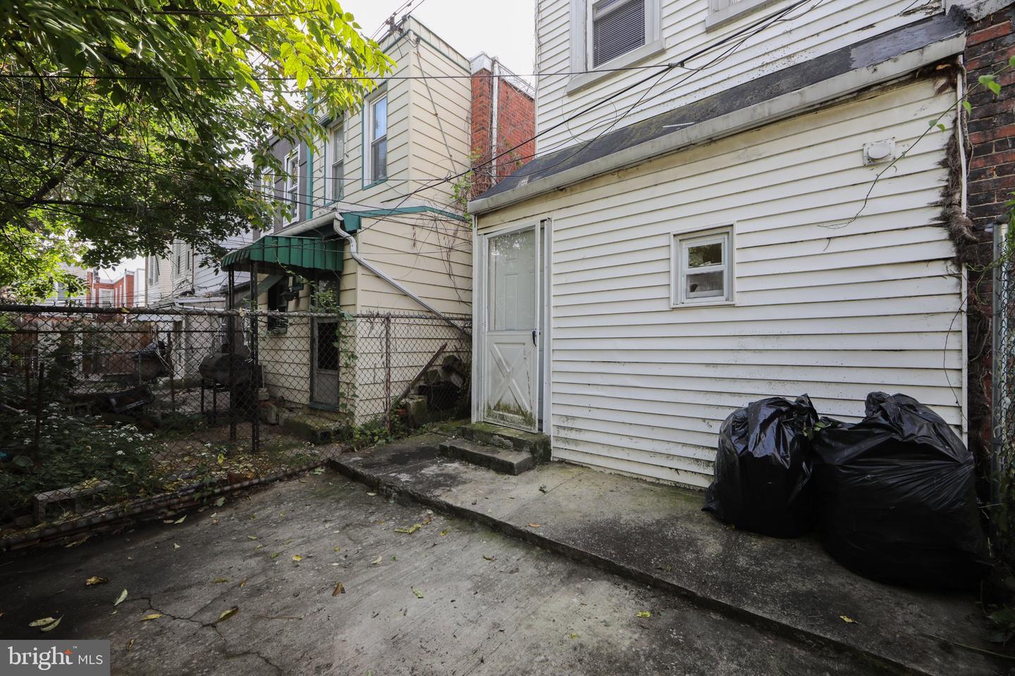 5323 Parrish St Property Photo 26