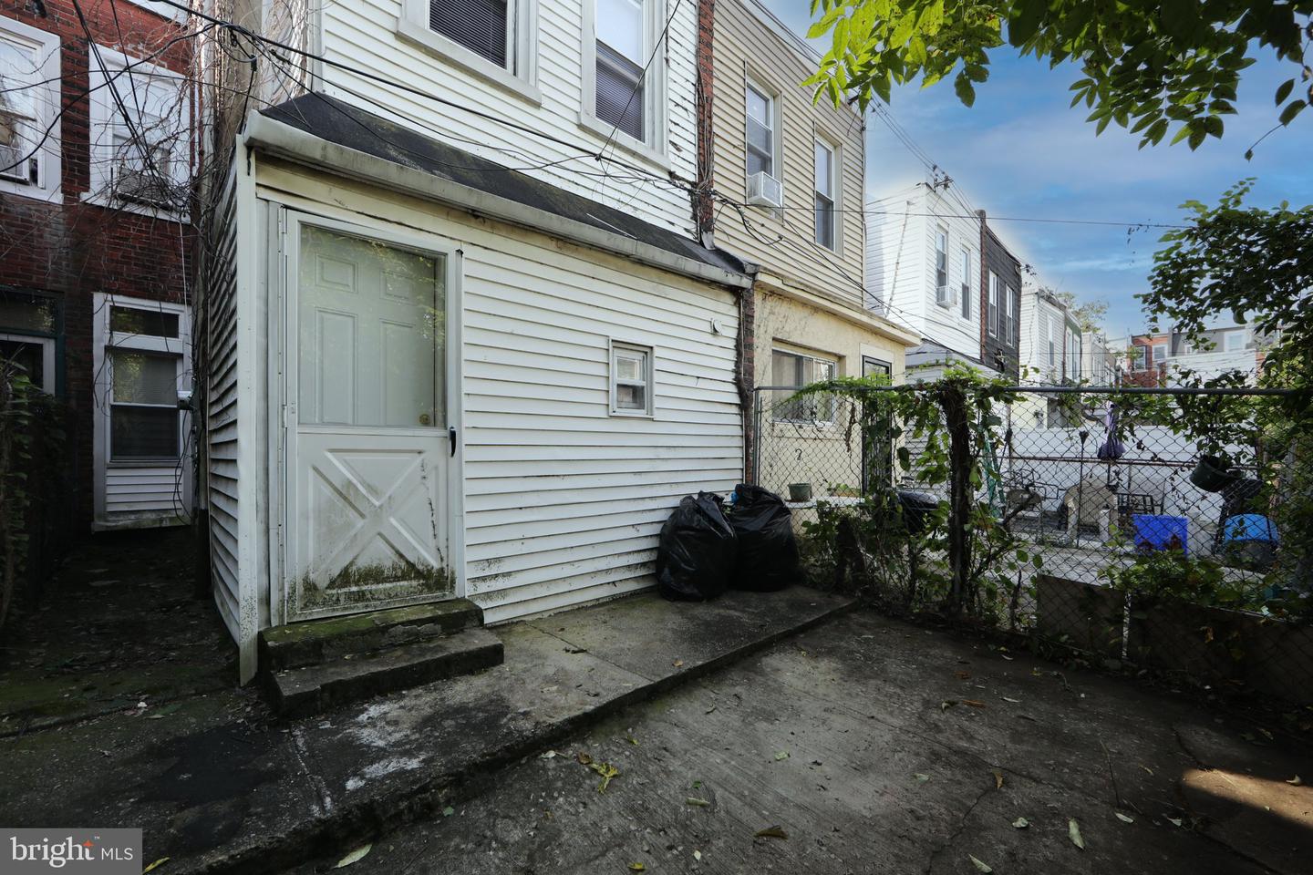 5323 Parrish St Property Photo 27