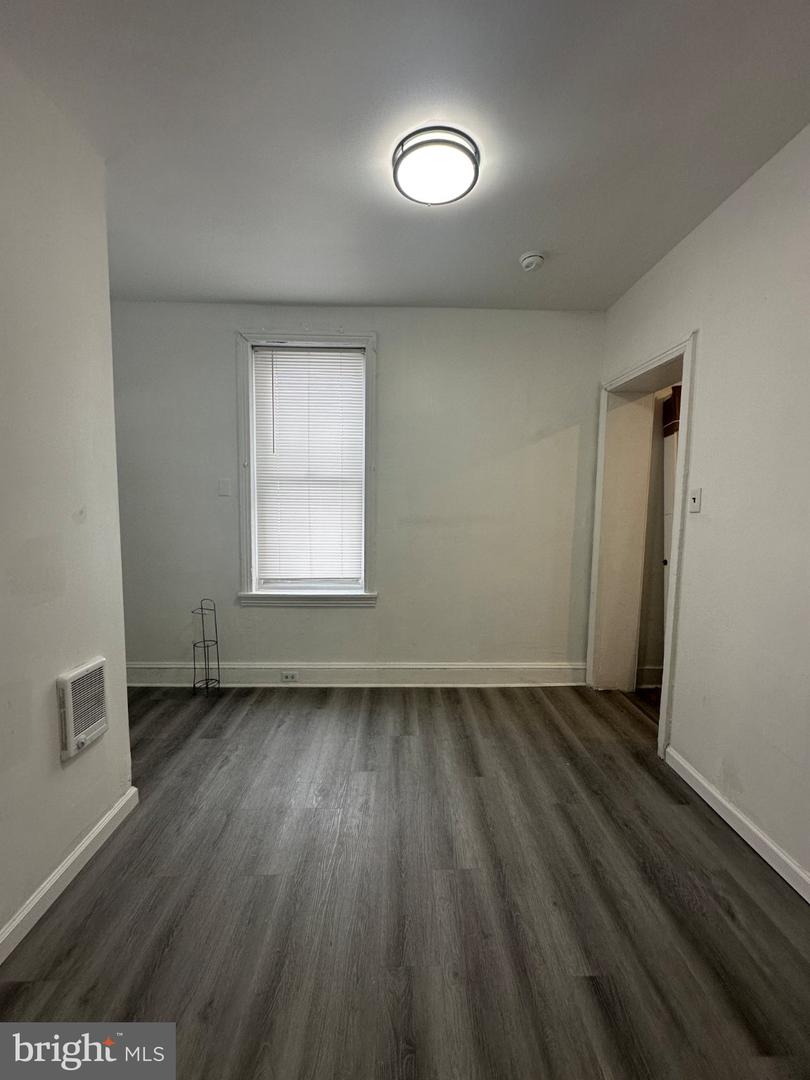 3843 Baring St Property Photo 11