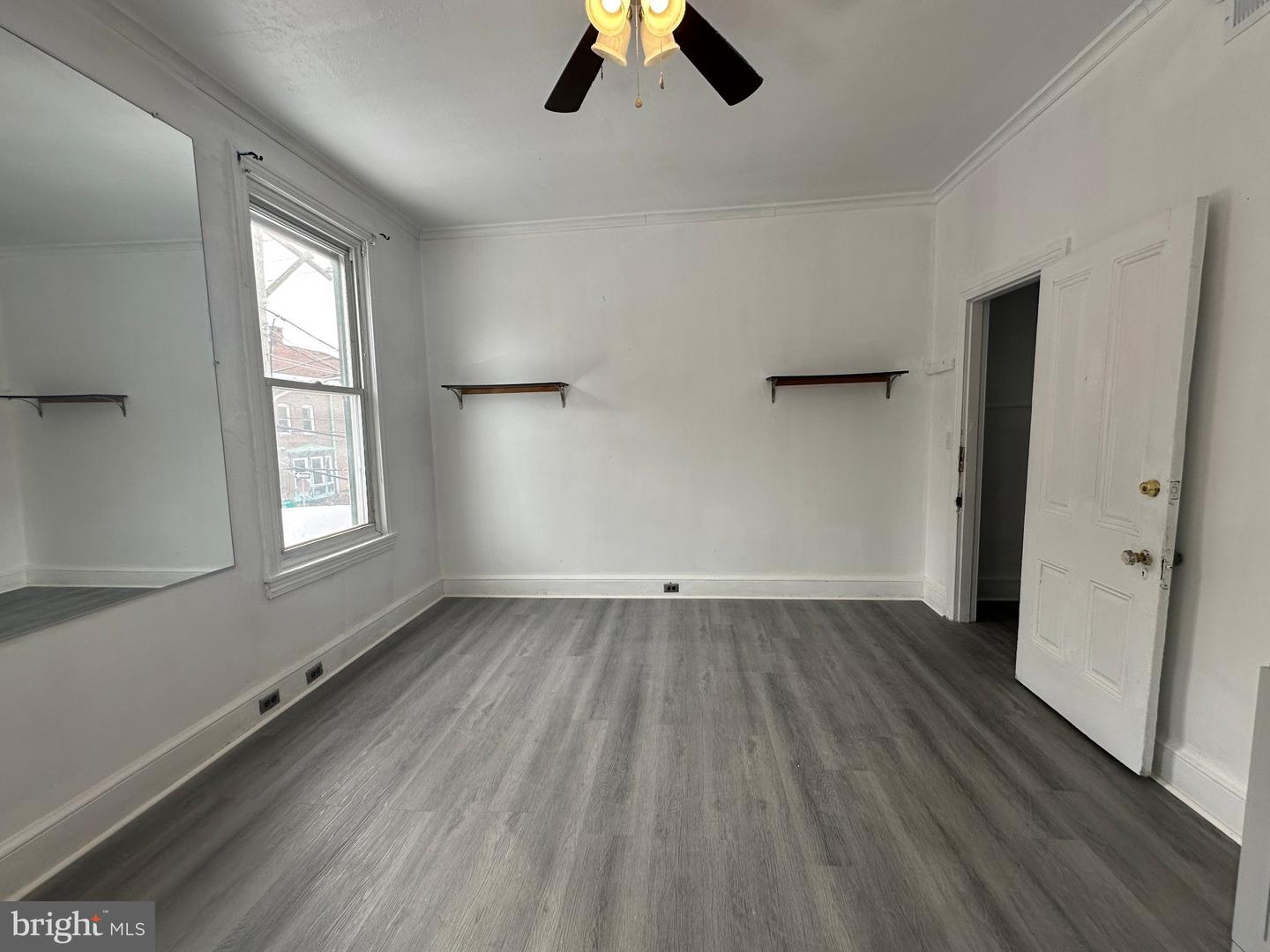 3843 Baring St Property Photo 19