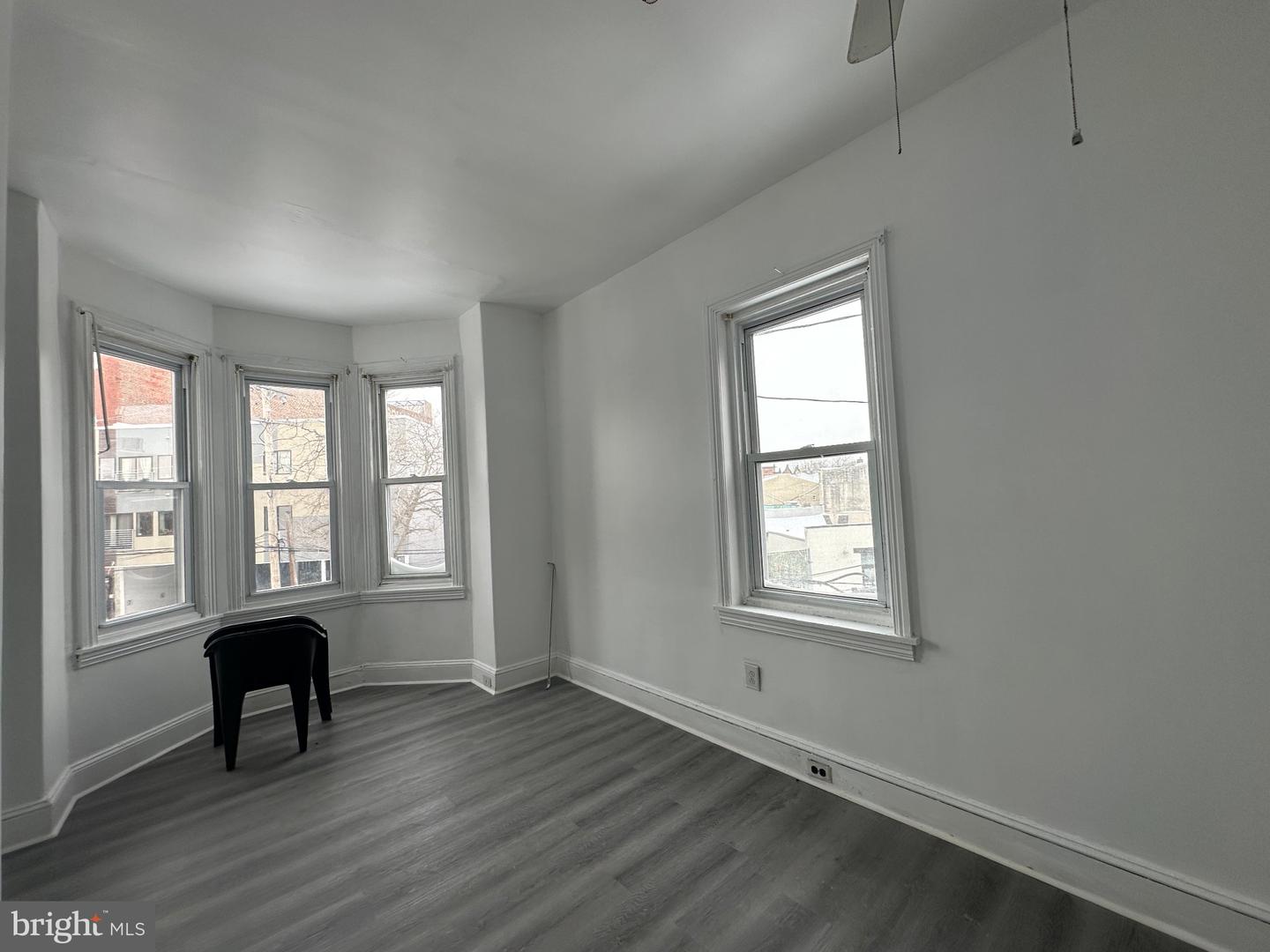 3843 Baring St Property Photo 22