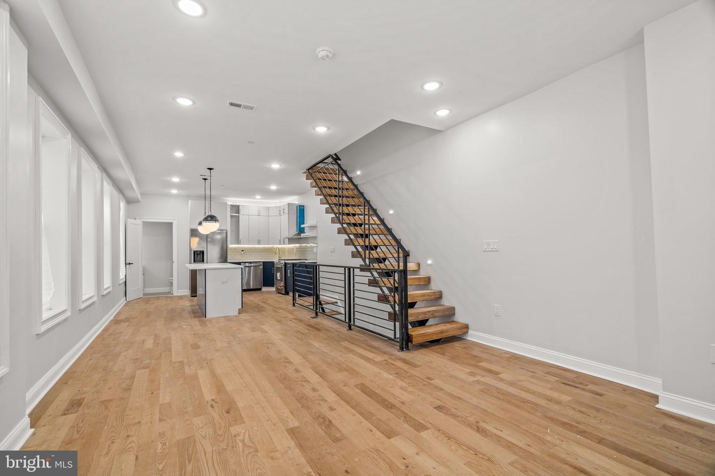 2655 Wilder St #a Property Photo 3