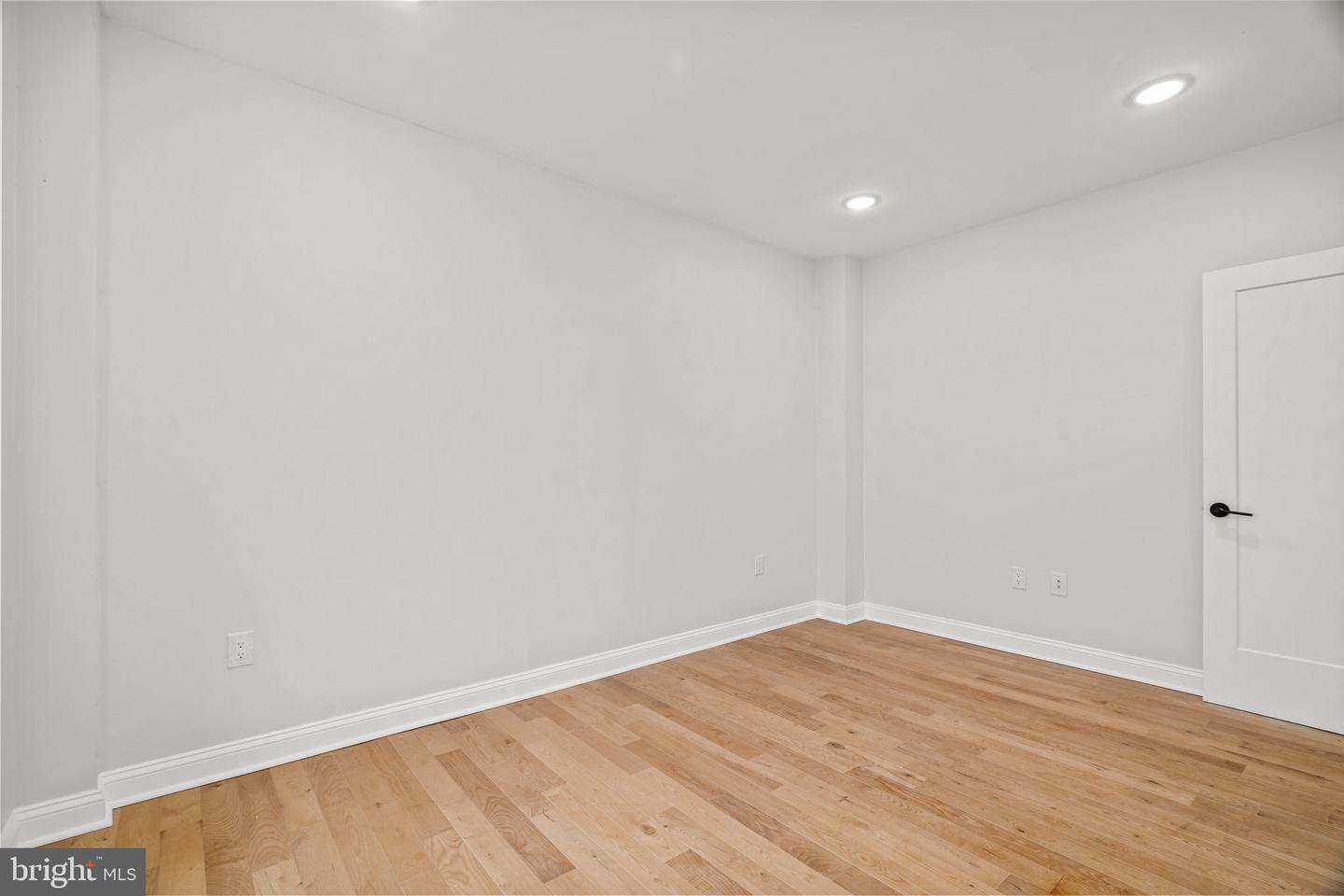 2655 Wilder St #a Property Photo 11