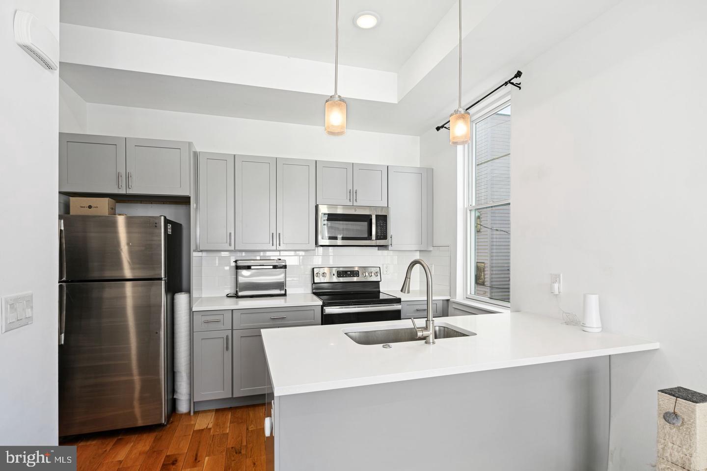 2722 W Master St Property Photo 9