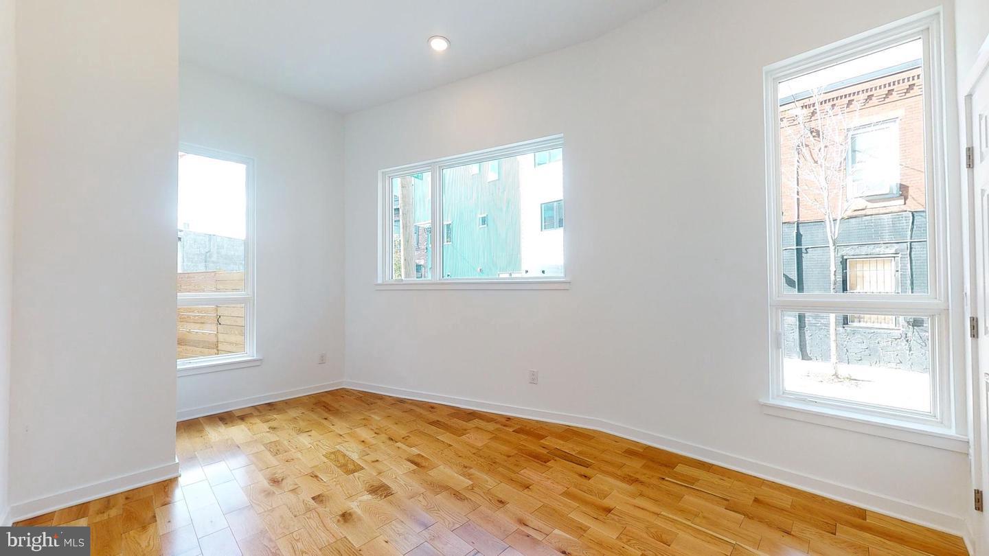 2722 W Master St Property Photo 19