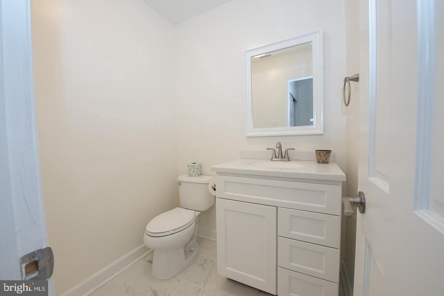 531 S 17th St ##2 - Second Floor Property Photo 6