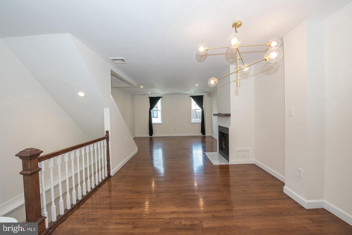531 S 17th St ##2 - Second Floor Property Photo 12
