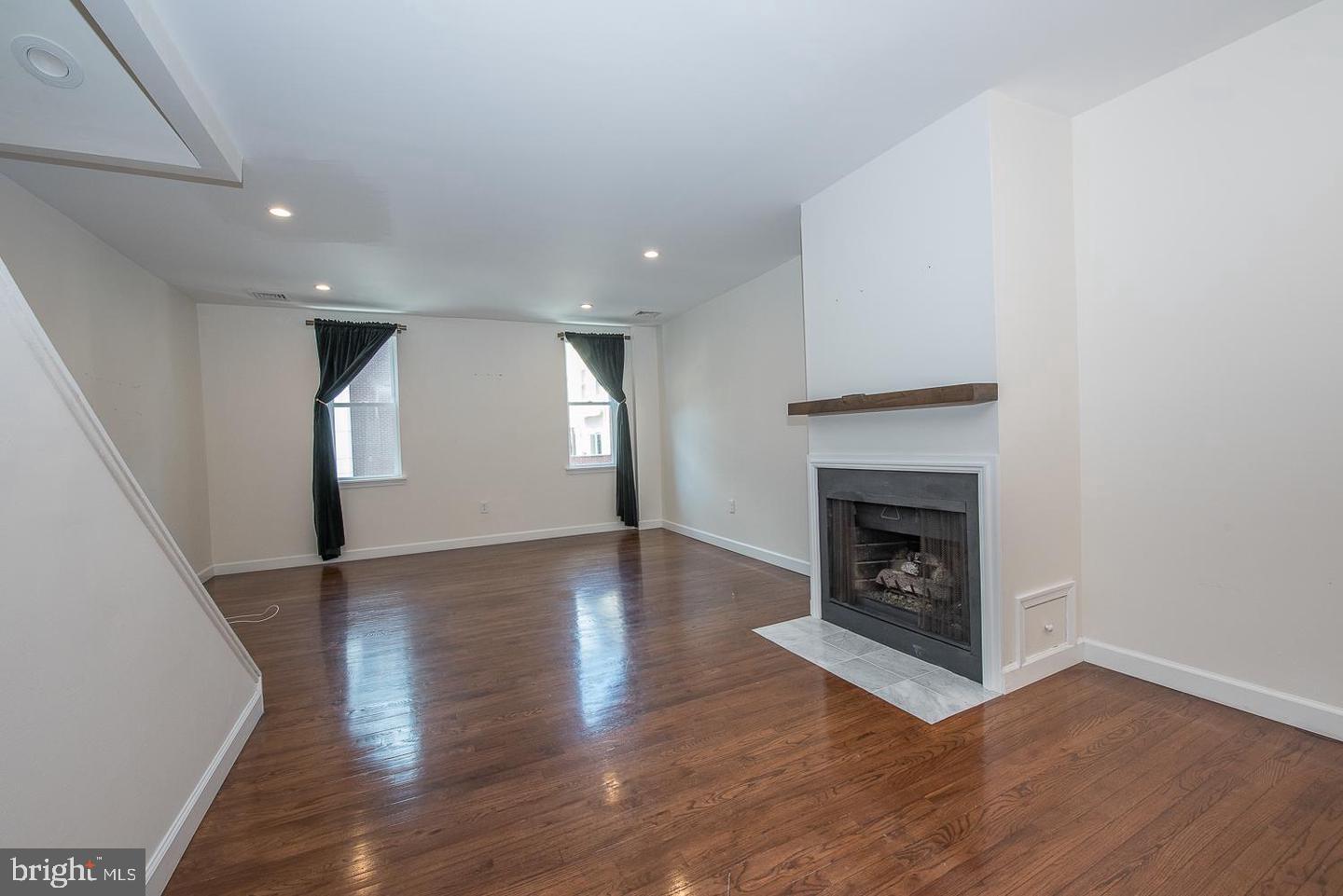 531 S 17th St ##2 - Second Floor Property Photo 13