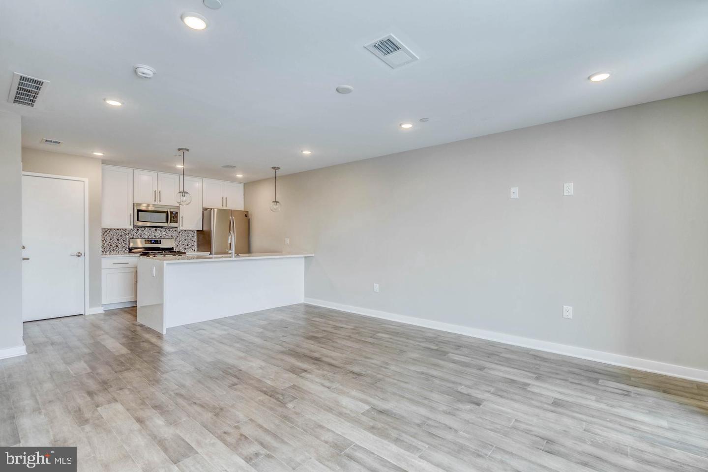1747 Tilghman St Property Photo 8