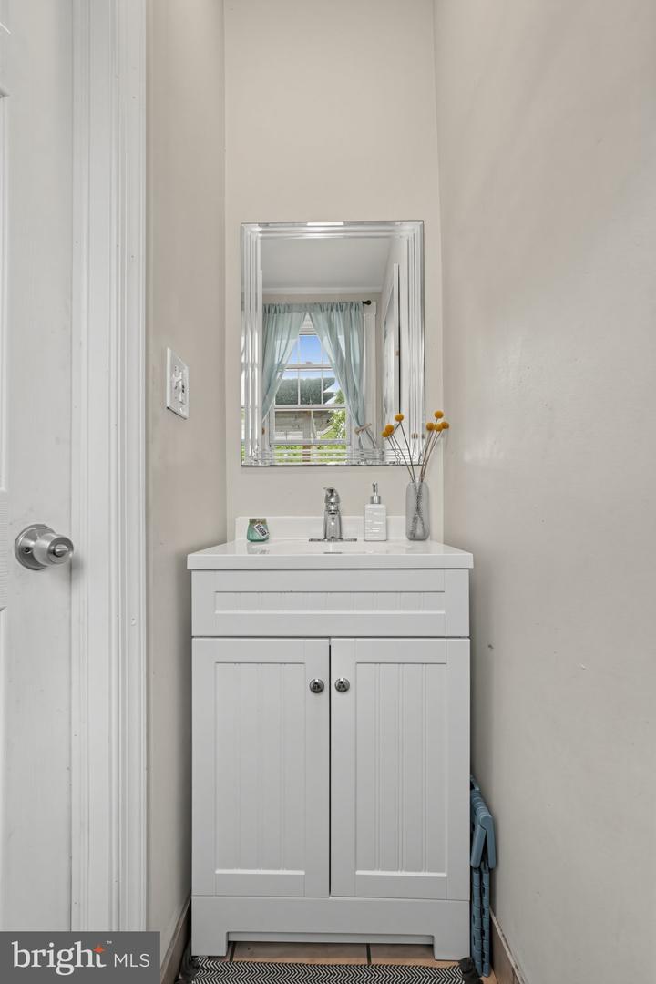 6329 Ross St Property Photo 11