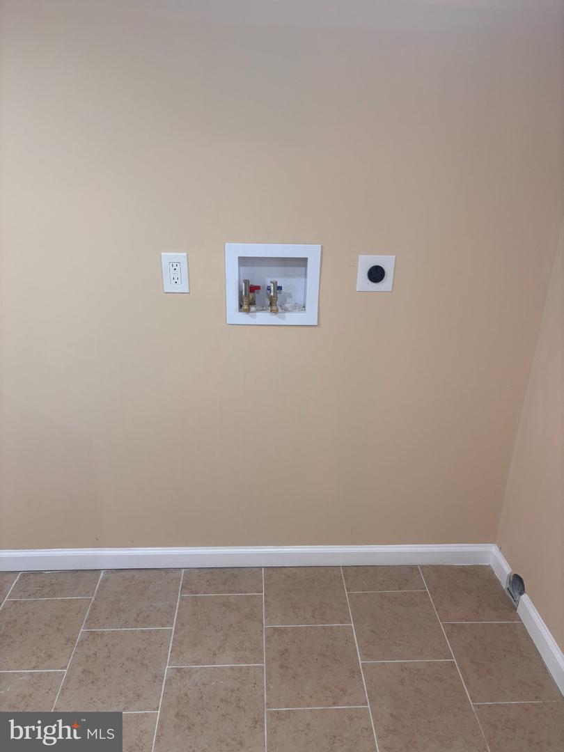 5428 W Montgomery Ave Property Photo 36