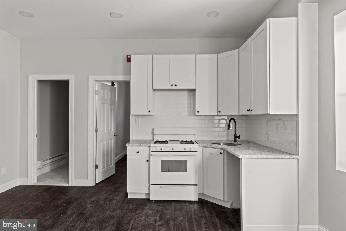 5237 Chester Ave #1f Property Photo 4