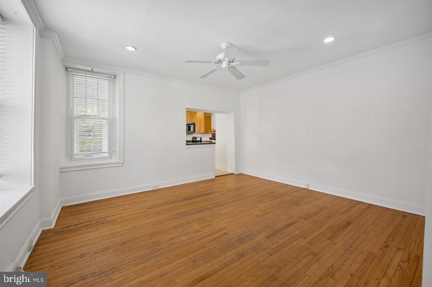 447 Dupont St Property Photo 5