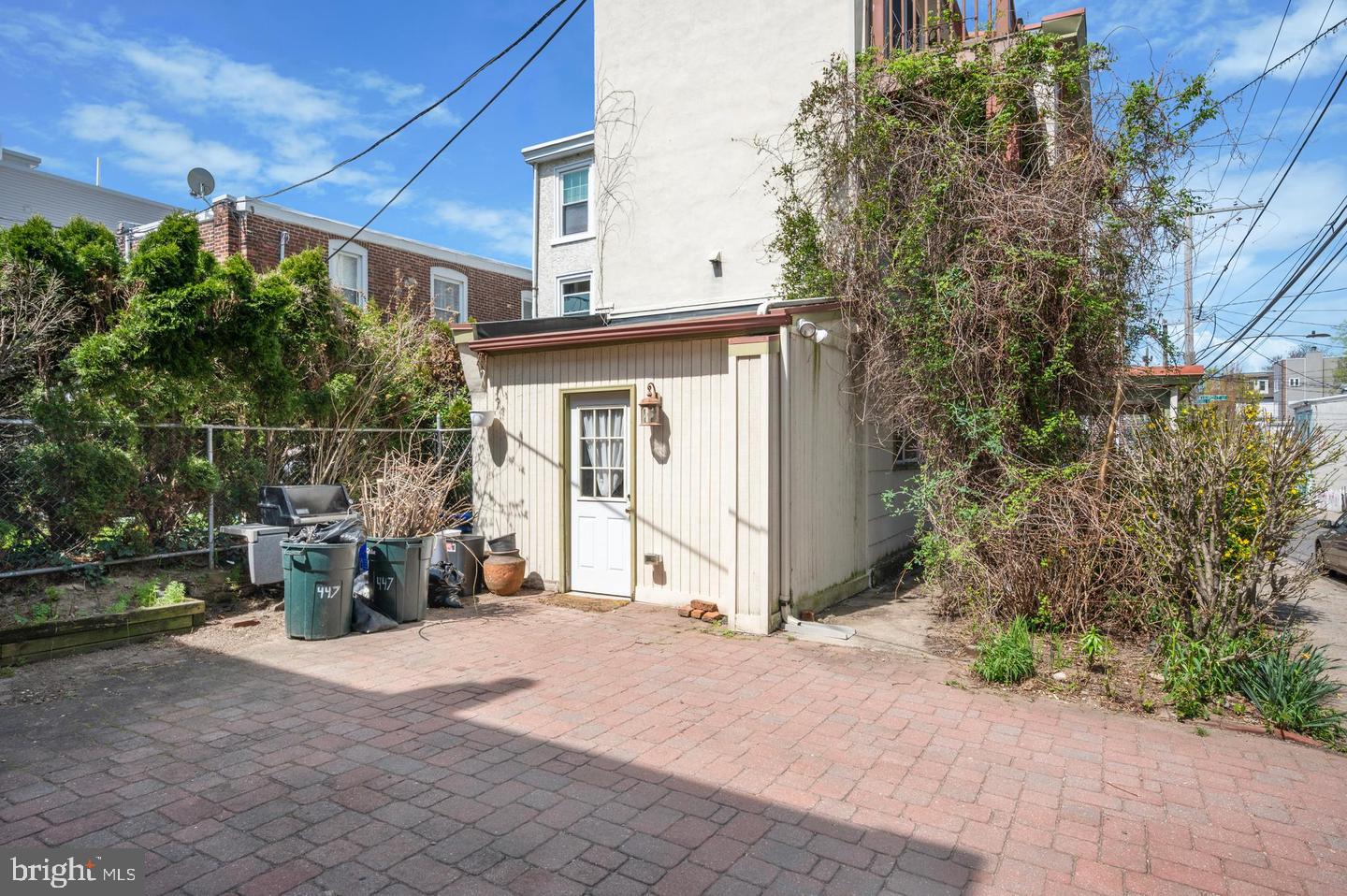 447 Dupont St Property Photo 24