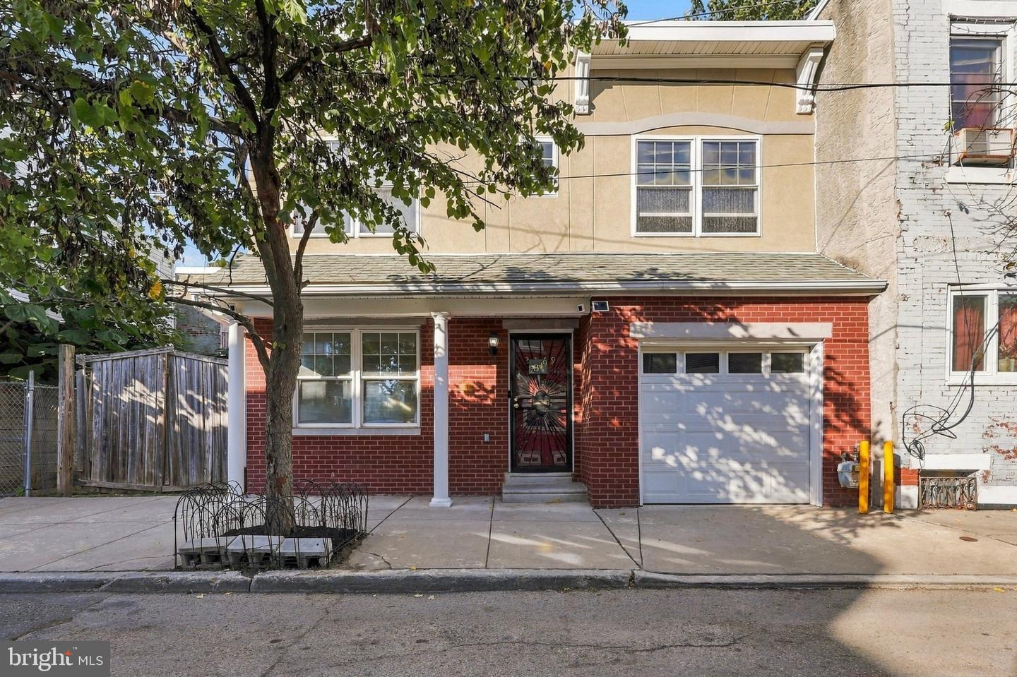 2349 CROSS ST Property Photo 1