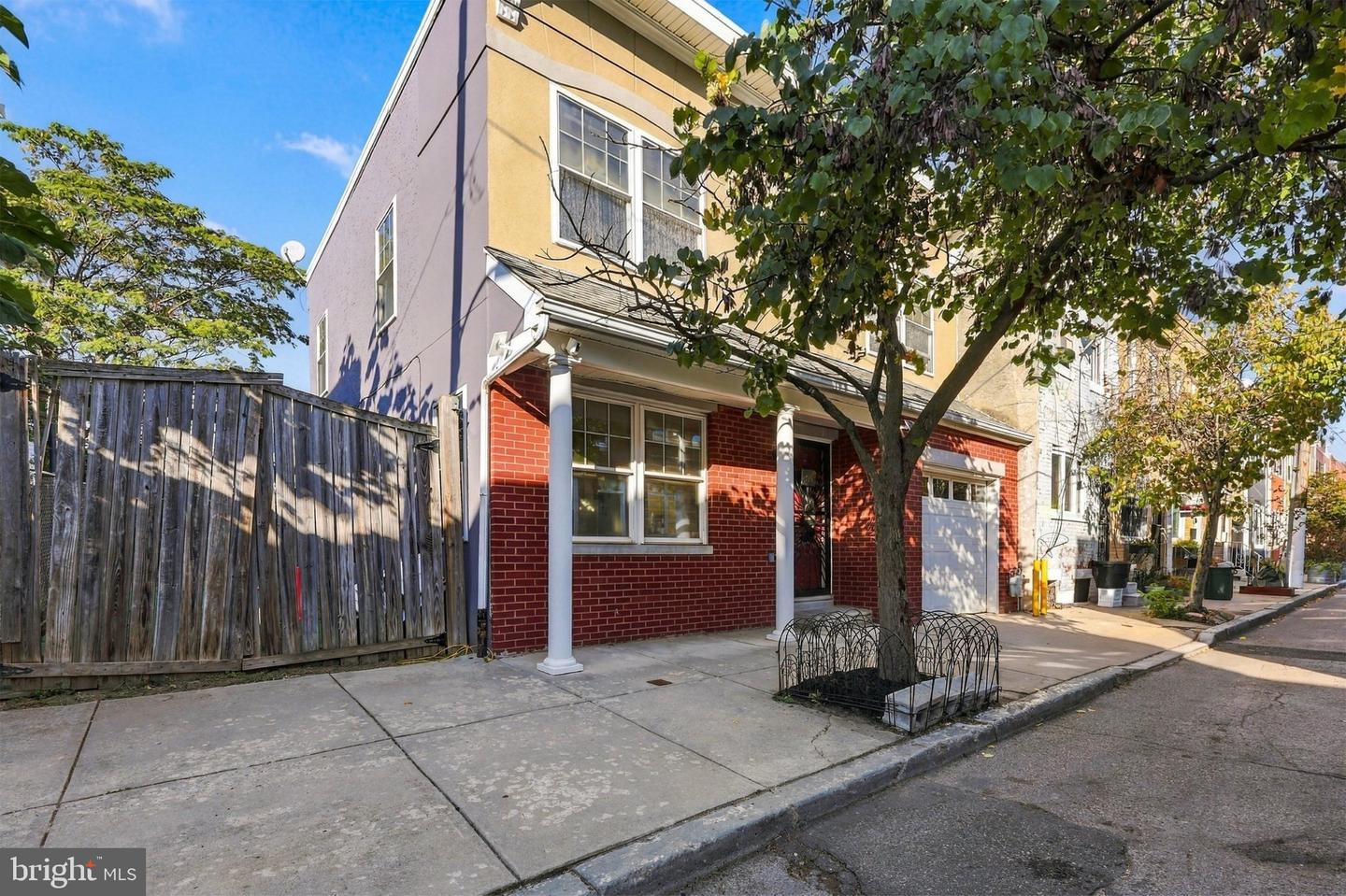 2349 Cross St Property Photo 2