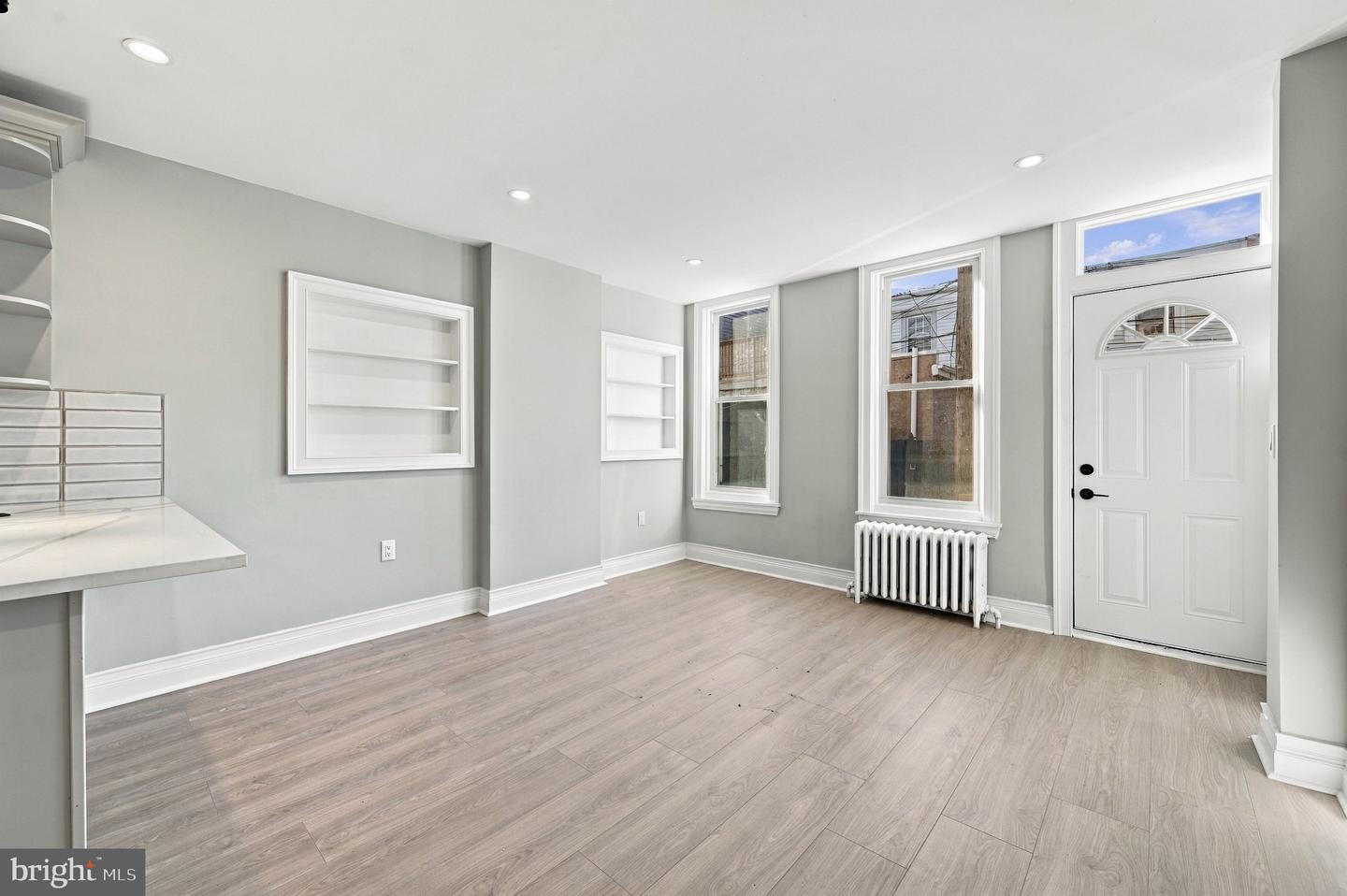 2929 W Harper St Property Photo 5