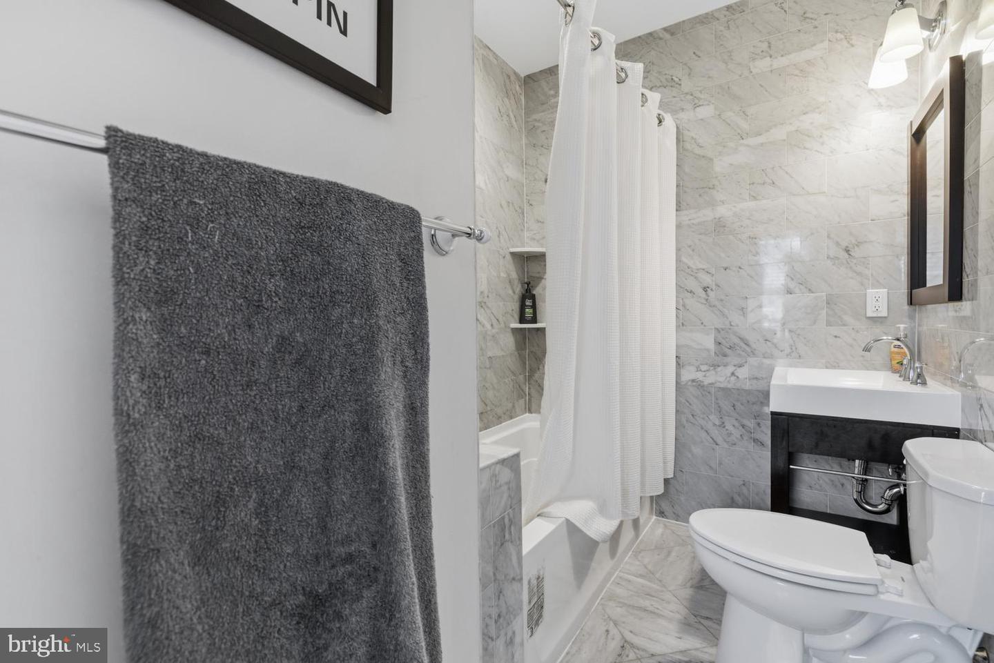 1813 Spruce St #4r Property Photo 14