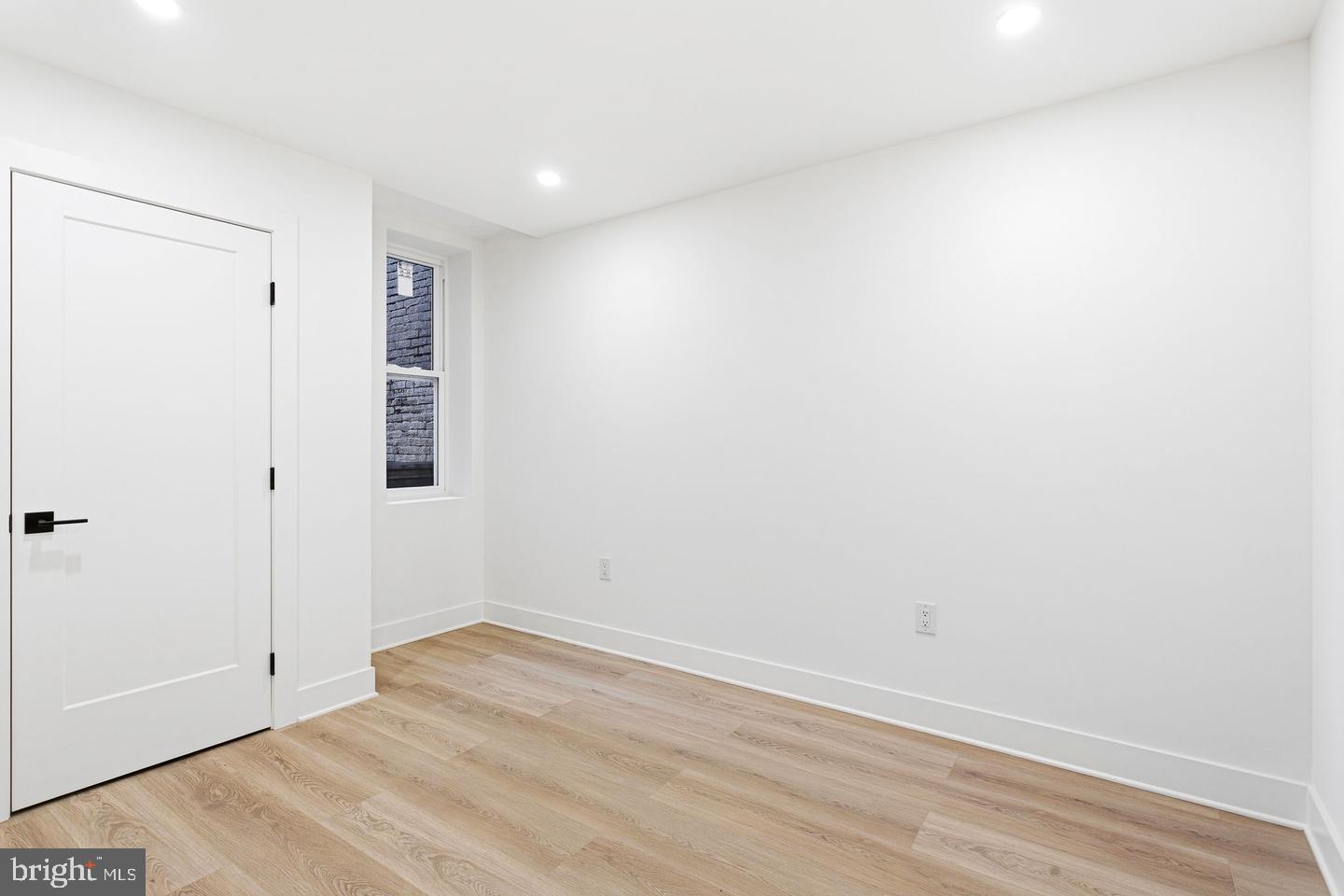 1419 Wharton St Property Photo 22