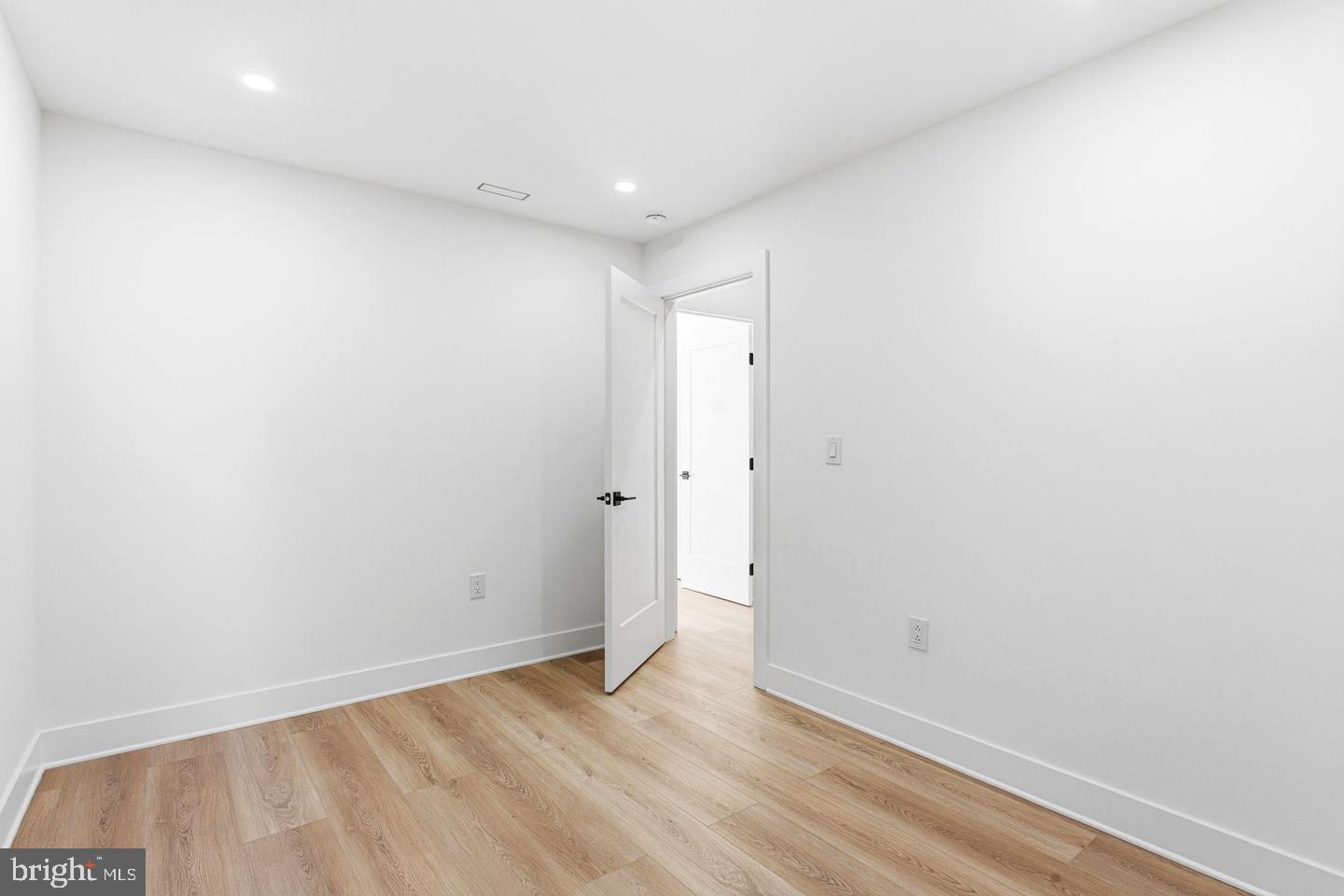 1419 Wharton St Property Photo 23