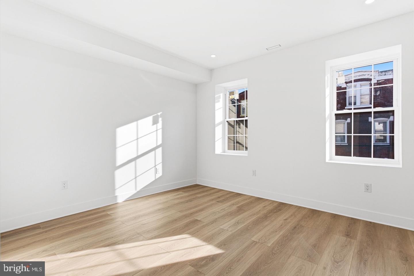 1419 Wharton St Property Photo 24