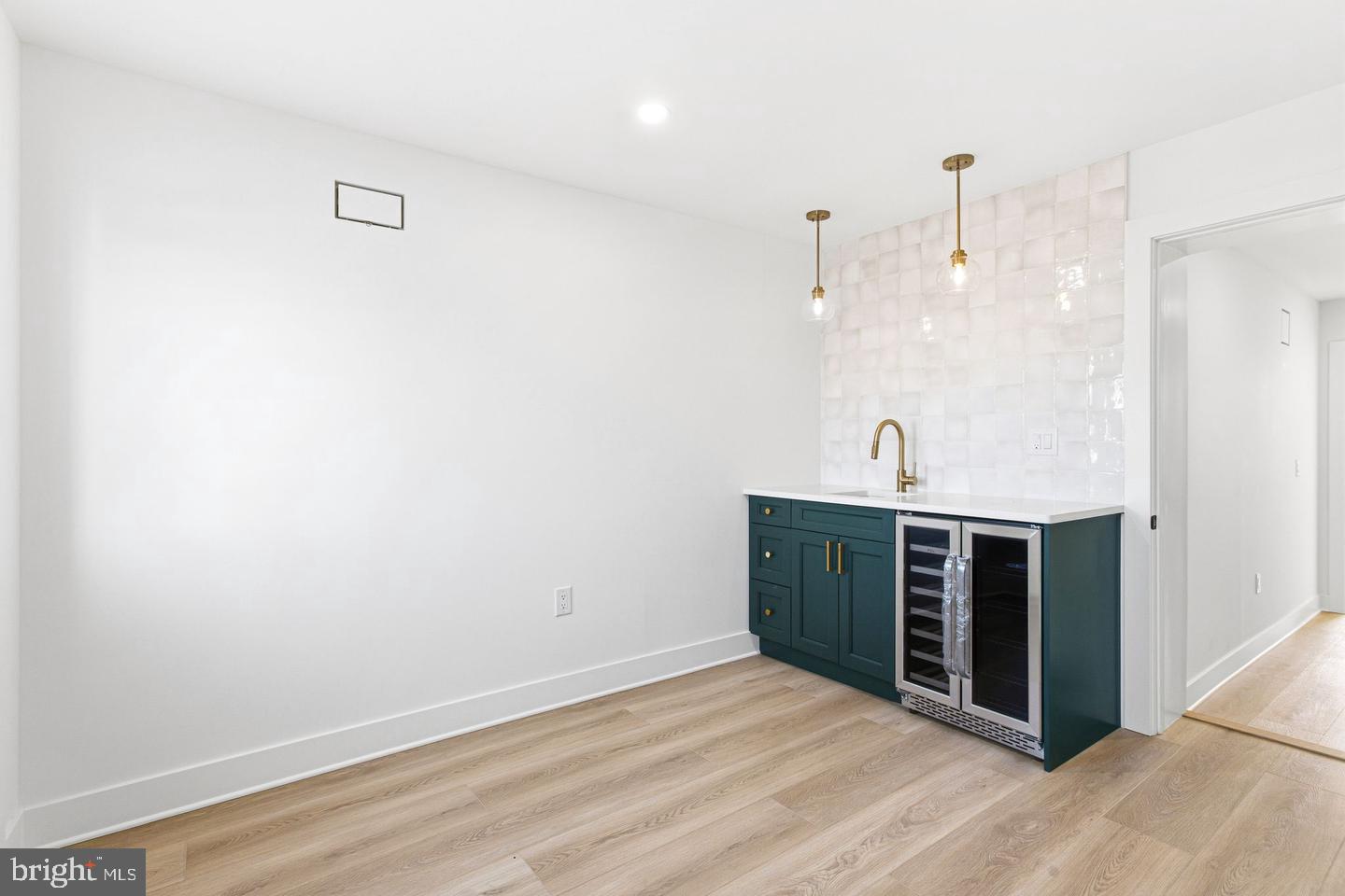1419 Wharton St Property Photo 30