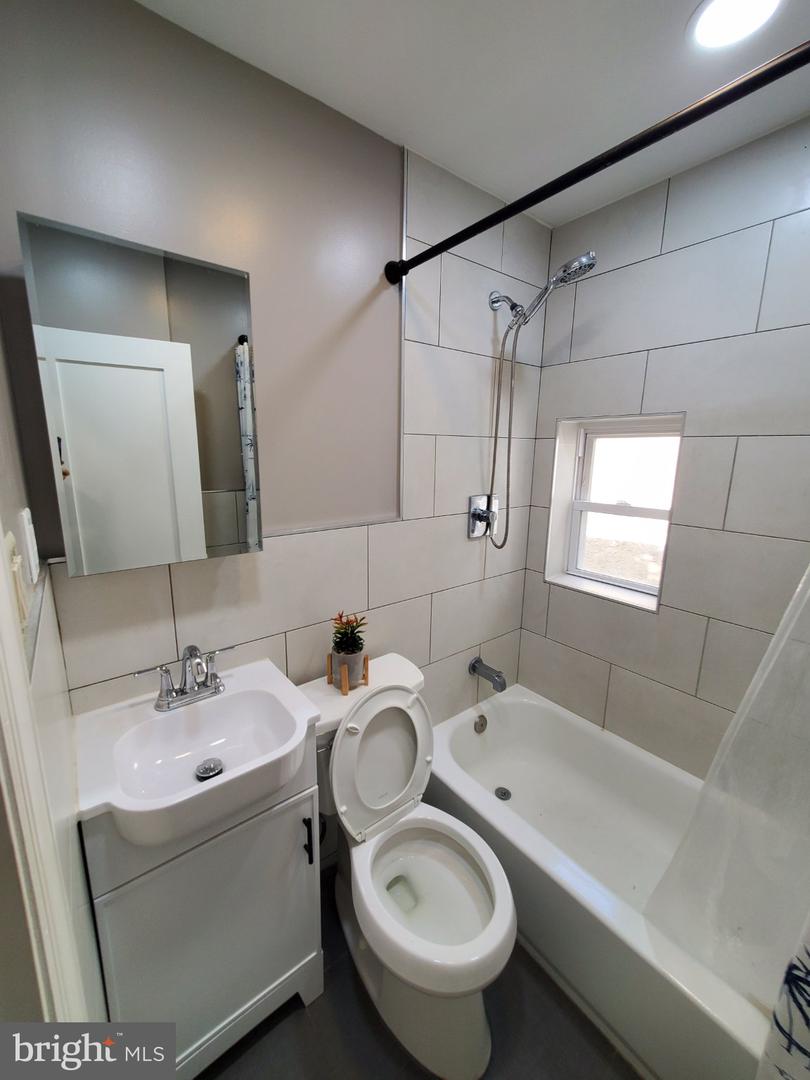 2536 A St Property Photo 21