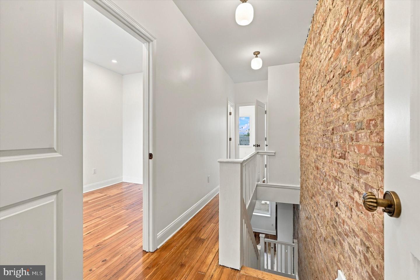 5513 Webster St Property Photo 17