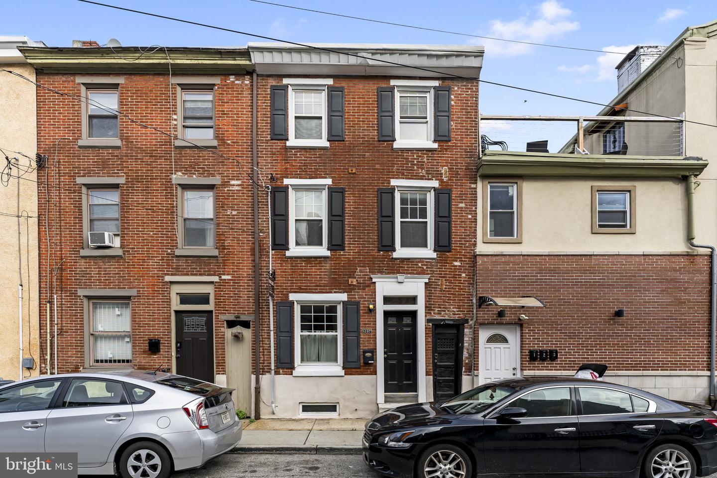 1207 N PALETHORP ST Property Photo 1